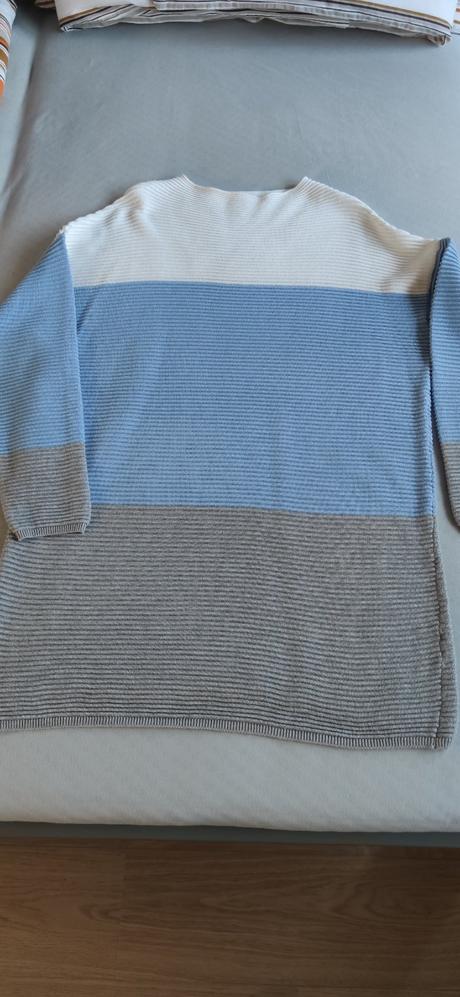 Dámsky sveter, veľ. 40/42, 40