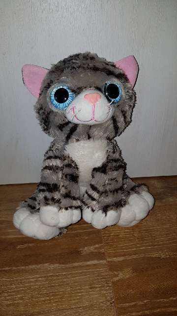 Krasny plysacik znacky ty macicka, 