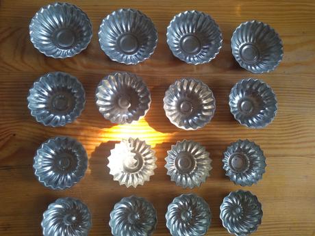 Retro formičky 16 ks - 10eur,