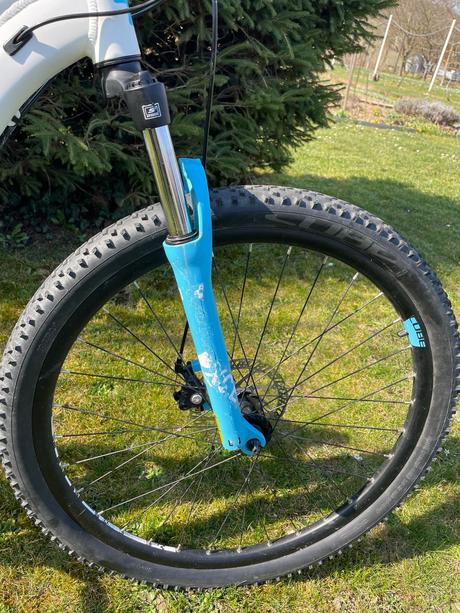 Horský bicykel cube access ws, 28