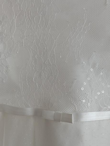 Šaty na prijímanie zn. bianco evento velk. 146, 146