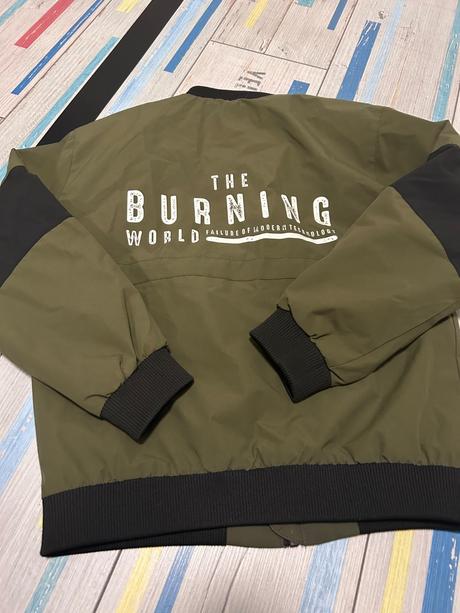 Bombera, reserved,134