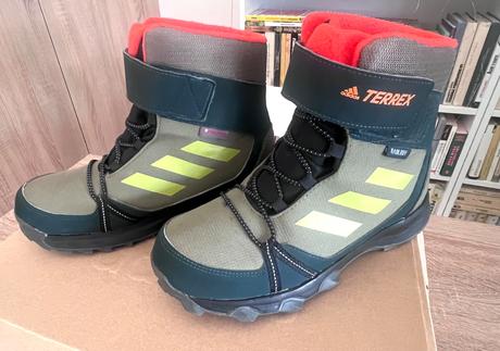 Snehule adidas, adidas,36