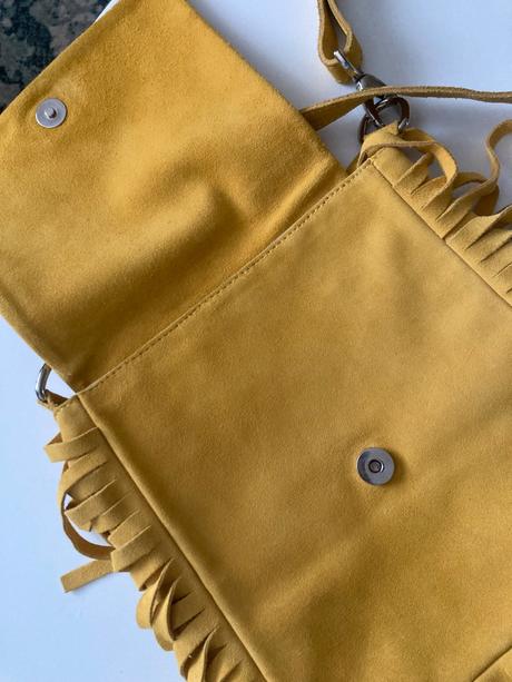 Kabelka z brusenej koze, 