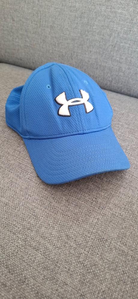 Šiltovka, under armour