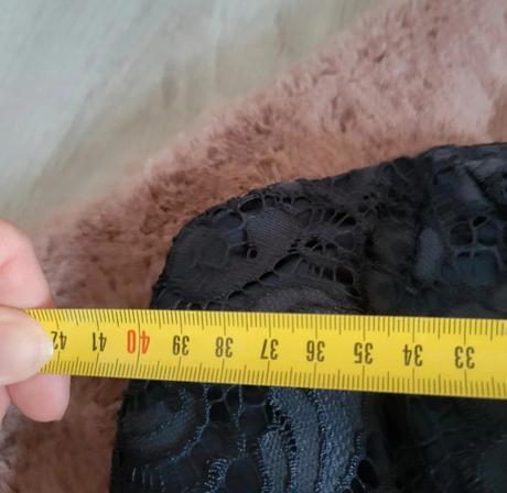 S spolocenske saty, 36