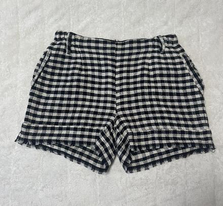 Pletené tenké ľahké krátke nohavice zn. magenta, m / s