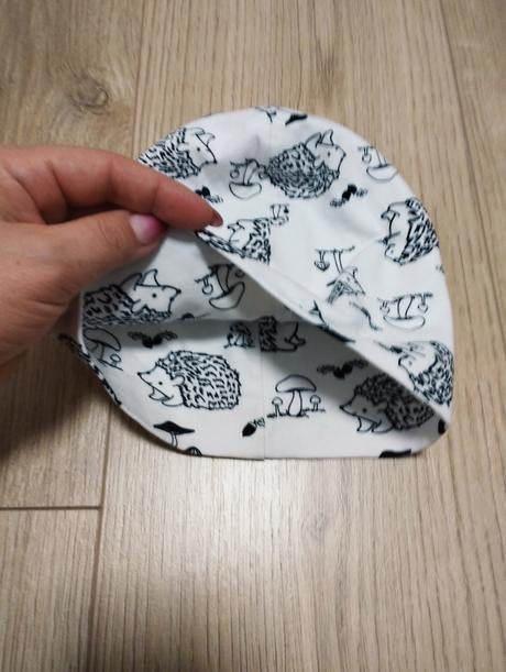 Čiapka, marika,80