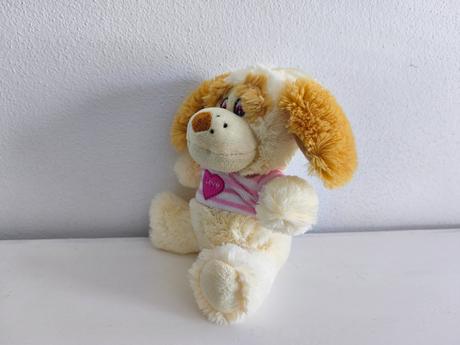 Pes v tričku 20 cm, 