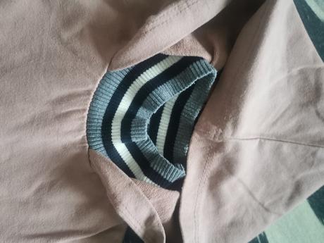 Predlzena mikina, 104