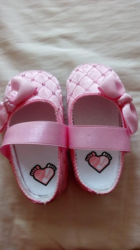 Slavnostne capacky, 19