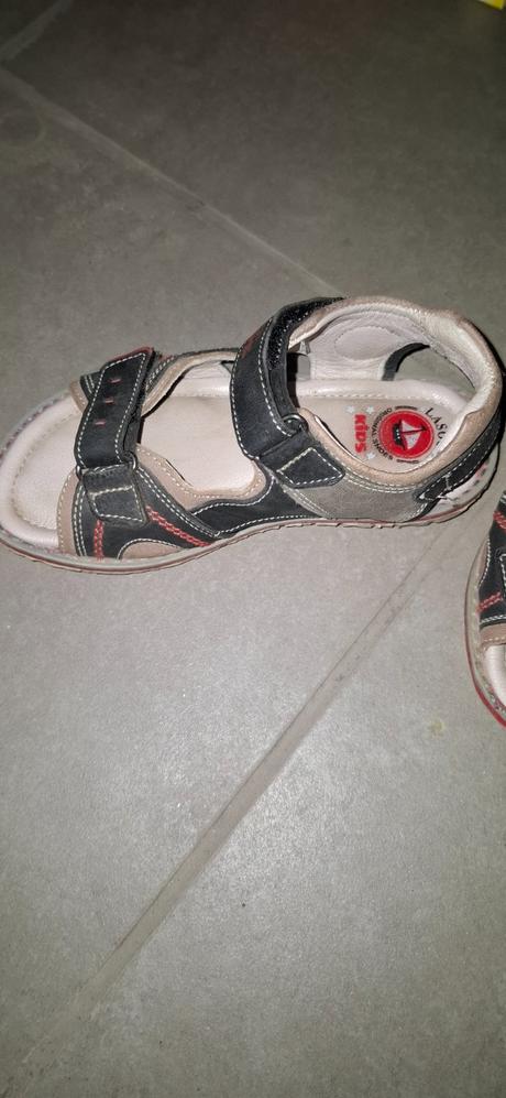 Sandalky, lasocki,27