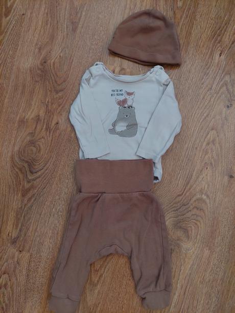 Body + nohavice + ciapka (s postou), h&m,62