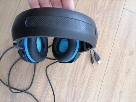 Herné slúchadlá-málo používané-s mikrofónom,