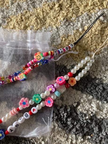 Prívesky na mobil 2ks, 