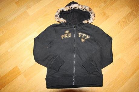 Mikinka s leo kožušinkou, 116