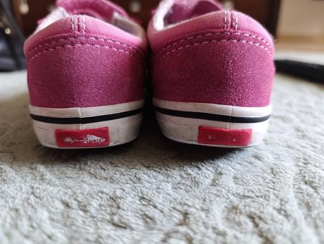 Ruzove vans, vans,25