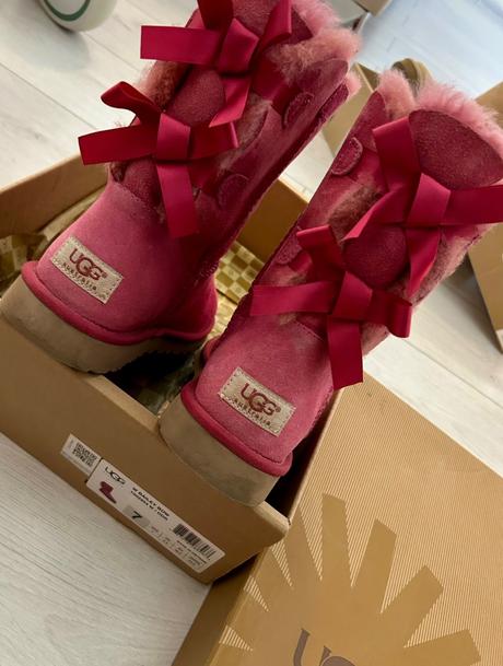 Ugg bailey bow 7/38, ugg,38