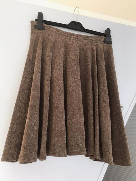 Zvonová buklé sukňa, m