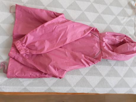 Dievcensky jarny prsiplast s kapucnou, 128