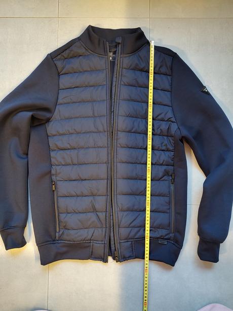 Elegantná bunda pre mladých mužov, s