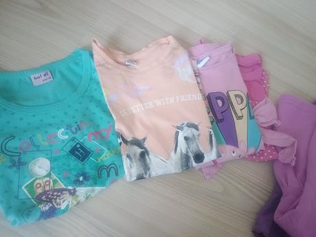 Balíček šaticky plus tricka, 104–116