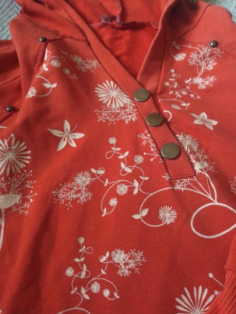 Oranžová mikina, s