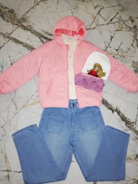 Balík oblečenia pre dievča veľkosť 134, 122–134