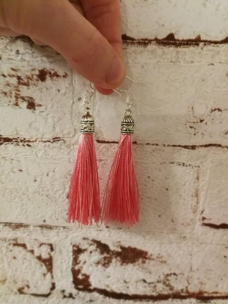 Náušnice strapčeky, 