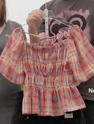 Ako sa volajú takéto tričká so sukničkou?