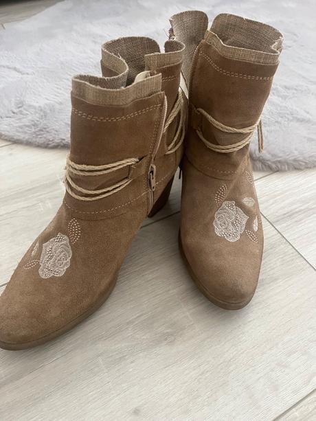 Prechodne topanky, baťa,40