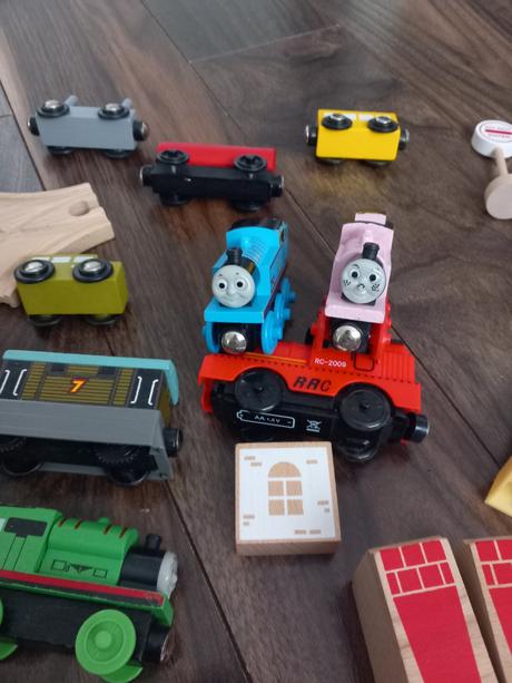 Mestečko vlaky + koľajnice, 