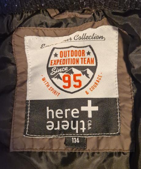 Tepla chlapcenska bundicka (134), c&a,134