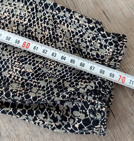 Šaty s haďou potlačou, xl