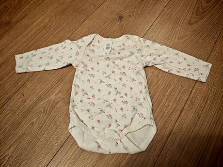Body s kvetinkami, c&a,68