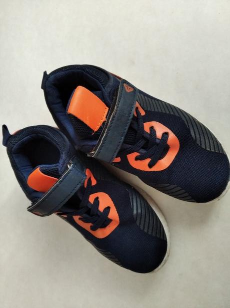 Tenisky junior league, 31