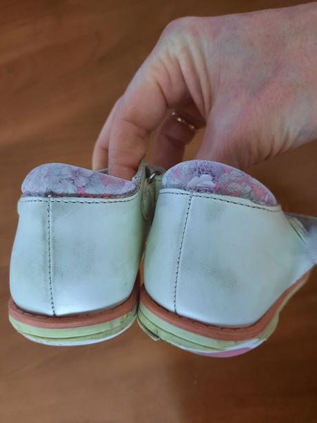 Dievčenské sandále, 26