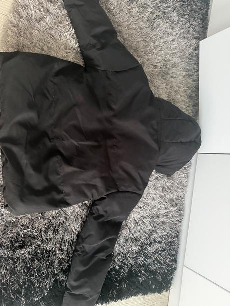 Dievčenska bunda, 140