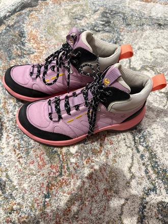 Ecco topanky, ecco,39