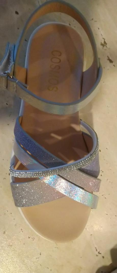 Dievčenské strieborné sandále, 34