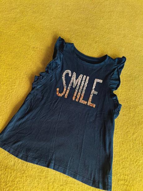 Raz oblečené tričko gap, top stav, gap,140