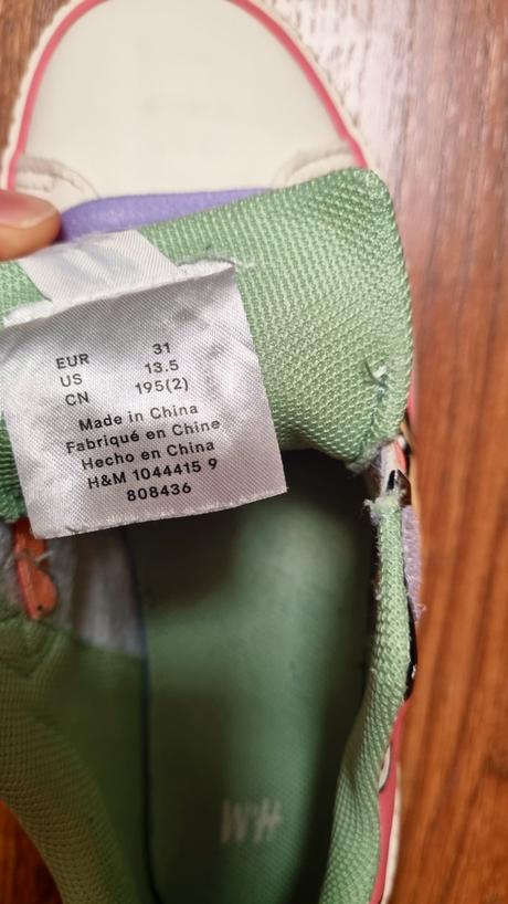 B3704 tenisky disney, h&m,31