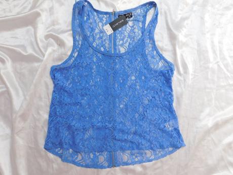 Pekny čipkovany top, select,38