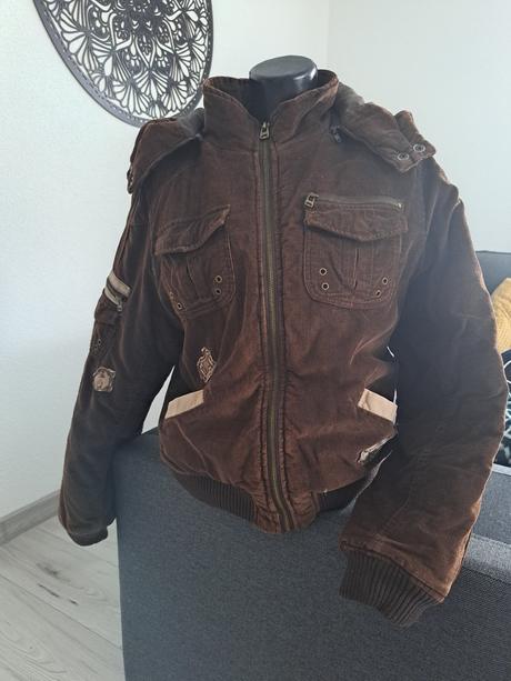 Menžestrova bunda, xl