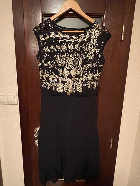 Spoločenské šaty, 40