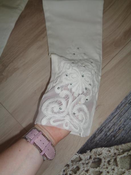 Trojštvrťové nohavice s čipkou, s