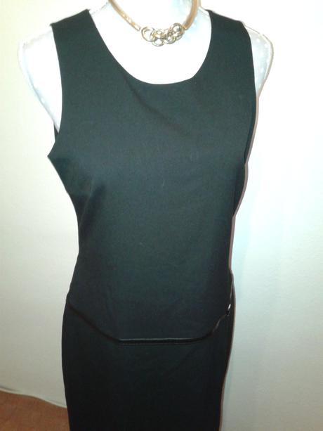 Čierne púzdrové šaty kapahl veľ. 38, 38