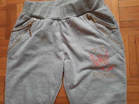 Dievčenské tepláky, 116