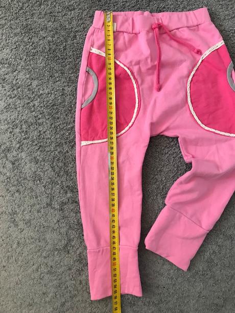 Pudlove teplaky v.104, 104