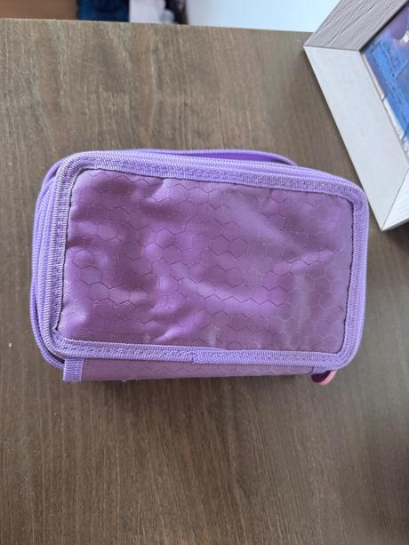 Fialový peračník, 